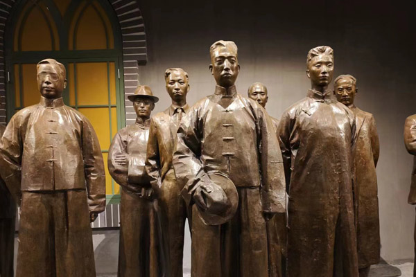 西安展廳裝修設(shè)計(jì)公司提供博覽館的裝修設(shè)計(jì)可以根據(jù)展覽內(nèi)容、觀眾群體和空間大小等因素來進(jìn)行規(guī)劃