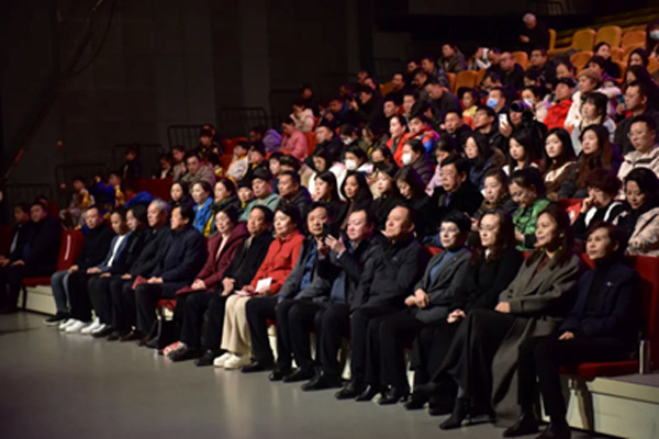 君卓文產(chǎn)集團(tuán)受邀參加河北四市優(yōu)秀影視作品展播暨第八屆邯鄲市優(yōu)秀影視作品展播頒獎典禮